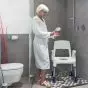Sedia/ Sgabello da doccia Invacare Aquatec Pico Commode