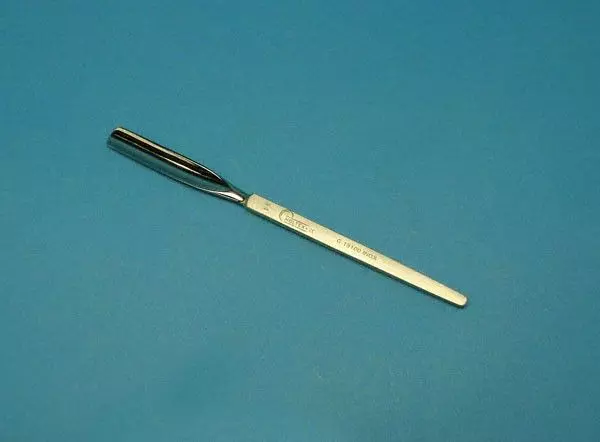 Pinza sgorbia tagliante, per pedicure, 10 mm x 14 cm - Holtex