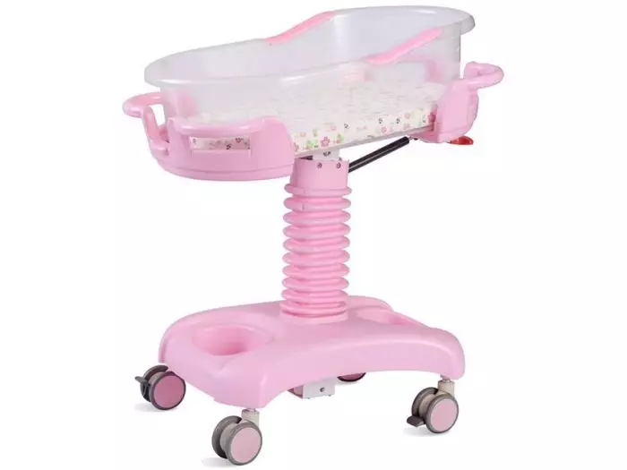 Culla pediatrica con rotelle