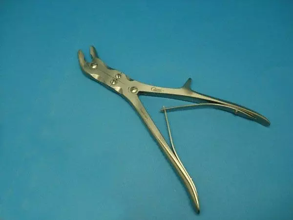 Pinza Gouge Stille, 4 articolazioni, contro-angolata, 23 cm, morso 7 mm - Holtex