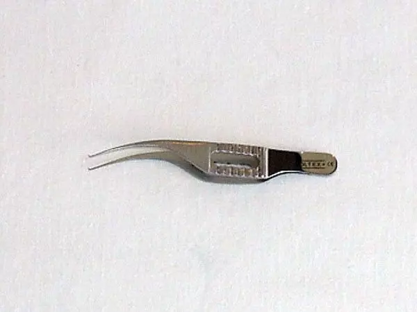 Pinza a filo di Barraquer Colibri, incurvata, vassoio 0.5 mm - Holtex