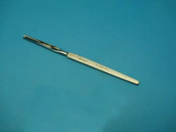 Pinza sgorbia tagliante, per pedicure, 6 mm x 14 cm - Holtex