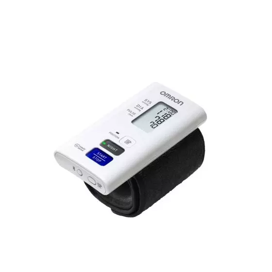Misuratore automatico di pressione sanguigna da polso NightView di Omron